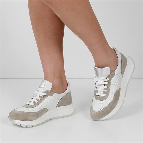 Kadın Beyaz Bej Bağcıklı Kalın Tabanlı Deri Sneaker