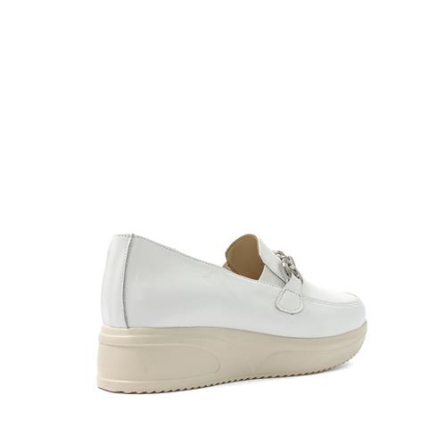 Kadın Beyaz Tokalı Dolgu Topuklu Deri Loafer