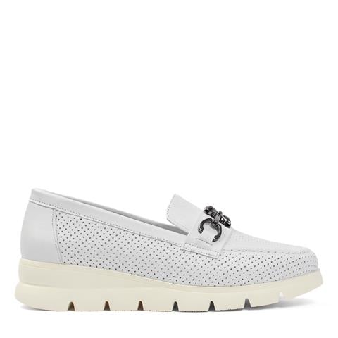 Kadın Beyaz Tokalı Dolgu Topuklu Deri Ayakkabı