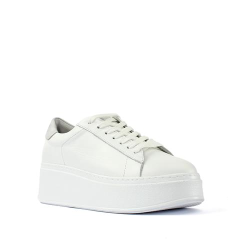 Kadın Beyaz Bağcıklı Kalın Tabanlı Deri Sneaker