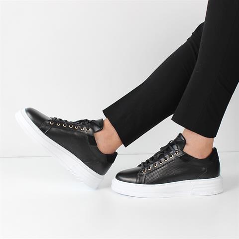Erkek Siyah Bağcıklı Kalın Tabanlı Deri Sneaker