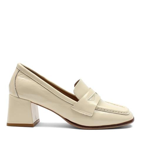 Kadın Bej Kalın Topuklu Rugan Deri Klasik Ayakkabı