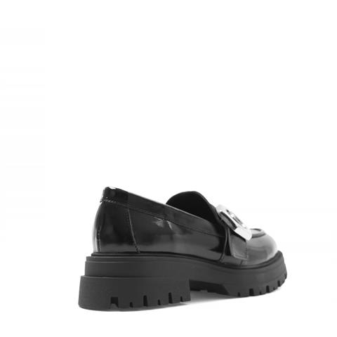 Kadın Siyah Tokalı Rugan Deri Loafer