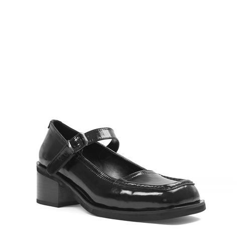 Kadın Siyah Küt Burunlu Rugan Deri Klasik Ayakkabı