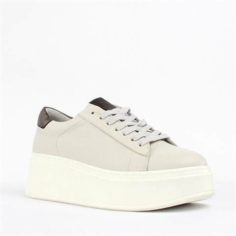 Kadın Gri Bağcıklı Kalın Tabanlı Deri Sneaker