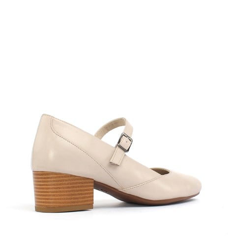 Kadın Bej Bilekten Bantlı Deri Klasik Ayakkabı