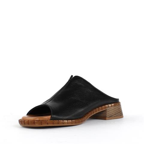 Kadın Siyah Önü Açık Topuklu Deri Terlik