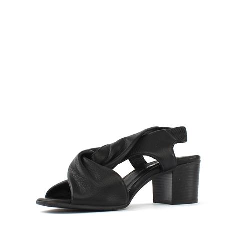 Kadın Siyah Arkası Lastikli Topuklu Deri Sandalet