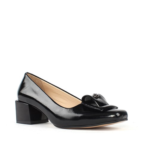 Kadın Siyah Tokalı Topuklu Rugan Deri Klasik Ayakkabı