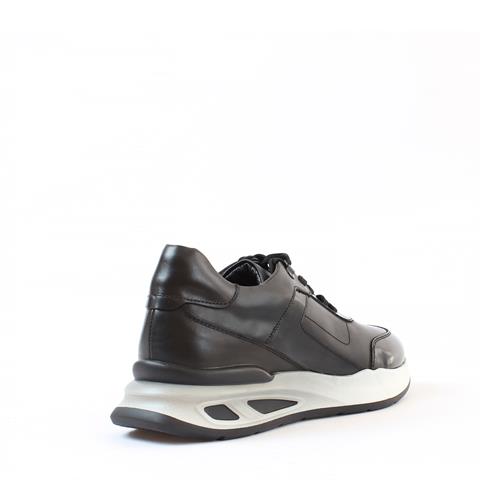 Erkek Siyah Bağcıklı Kalın Tabanlı Deri Sneaker