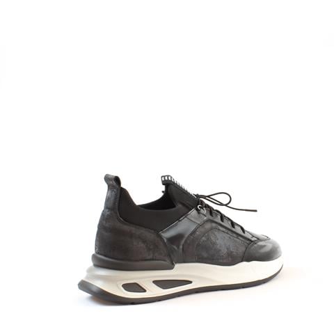 Erkek Siyah Bağcıklı Kalın Tabanlı Deri Sneaker