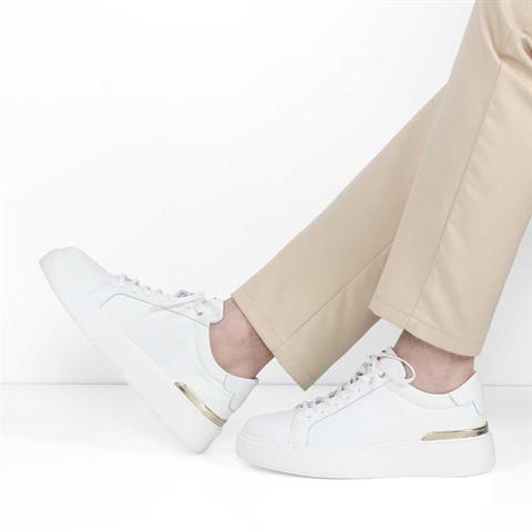 Erkek Beyaz Bağcıklı Kalın Tabanlı Deri Sneaker