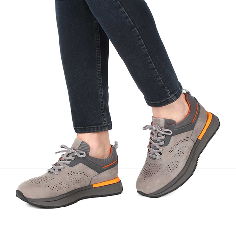 Erkek Gri Kalın Tabanlı Nubuk Deri Sneaker