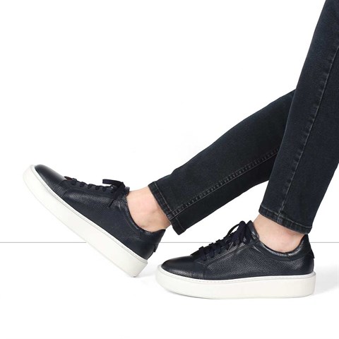 Erkek Lacivert Kalın Tabanlı Deri Sneaker