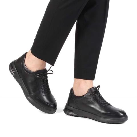 Erkek Siyah Bağcıklı Kalın Tabanlı Deri Sneaker
