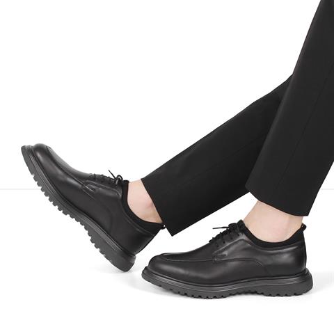 Erkek Siyah Bağcıklı Kalın Tabanlı Deri Ayakkabı