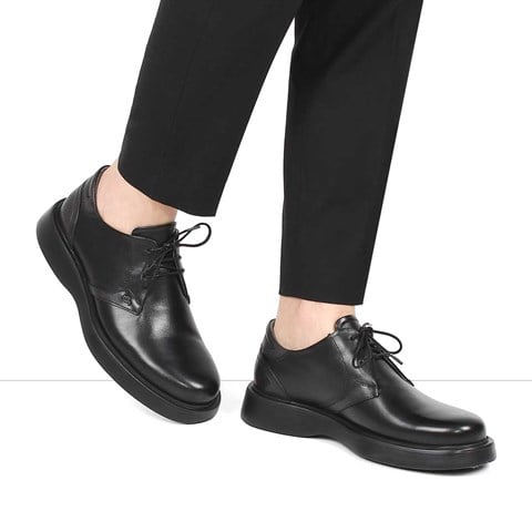 Erkek Siyah Bağcıklı Kalın Tabanlı Deri Ayakkabı