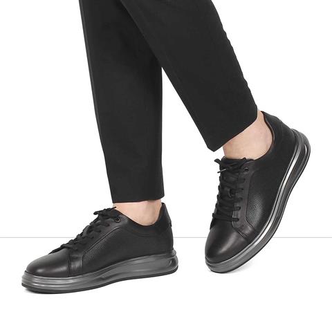 Erkek Siyah Bağcıklı Kalın Tabanlı Deri Sneaker