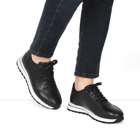 Erkek Siyah Bağcıklı Kalın Tabanlı Deri Sneaker