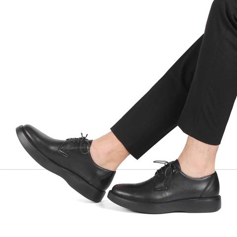 Erkek Siyah Bağcıklı Kalın Tabanlı Deri Günlük Ayakkabı