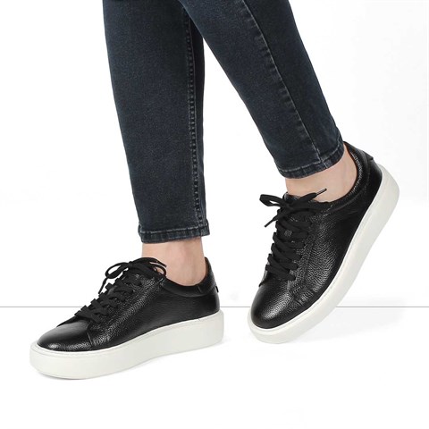 Erkek Siyah Kalın Tabanlı Deri Sneaker