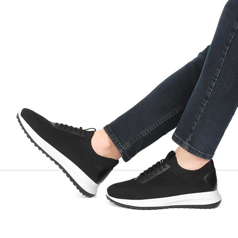 Erkek Siyah Kalın Tabanlı Deri Sneaker