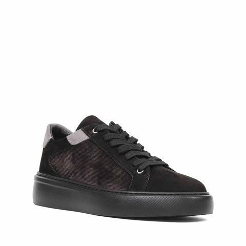 Erkek Siyah Kalın Tabanlı Nubuk Deri Sneaker
