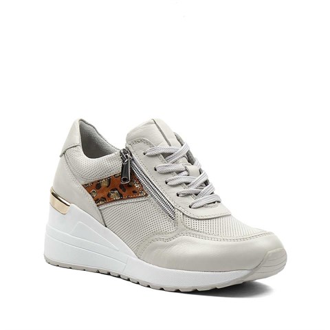 Kadın Bej Bağcıklı Dolgu Topuklu Deri Sneaker
