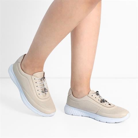Kadın Bej Bağcıklı Kalın Tabanlı Deri Sneaker