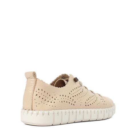 Kadın Bej Bağcıklı Kalın Tabanlı Deri Ayakkabı