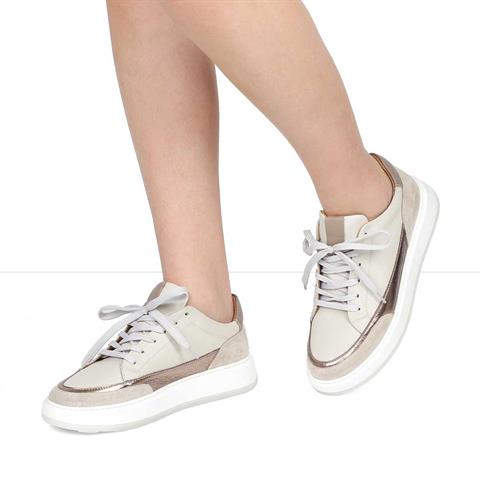 Kadın Bej Bağcıklı Kalın Tabanlı Deri Sneaker