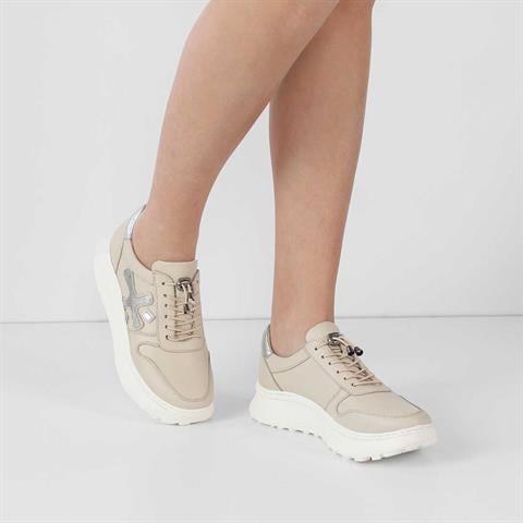 Kadın Bej Bağcıklı Kalın Tabanlı Deri Sneaker
