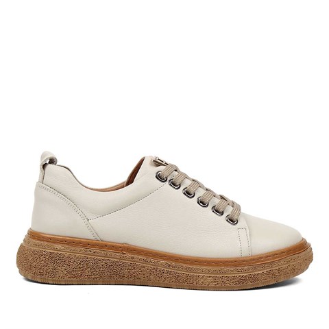 Celal Gültekin Kadın Bej Bağcıklı Kalın Tabanlı Deri Ayakkabı