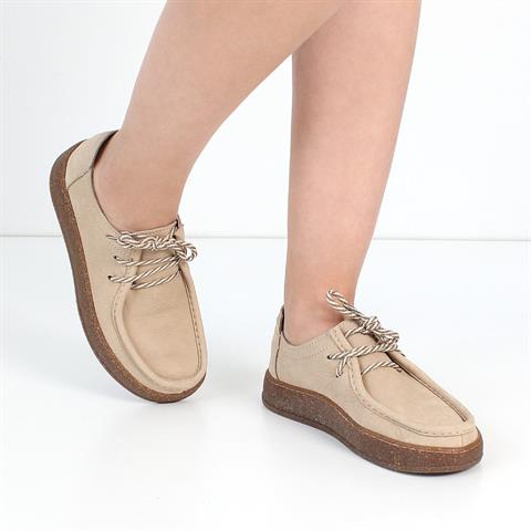 Kadın Bej Bağcıklı Kalın Tabanlı Nubuk Deri Ayakkabı