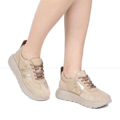 Kadın Bej Bağcıklı Kalın Tabanlı Süet Deri Sneaker
