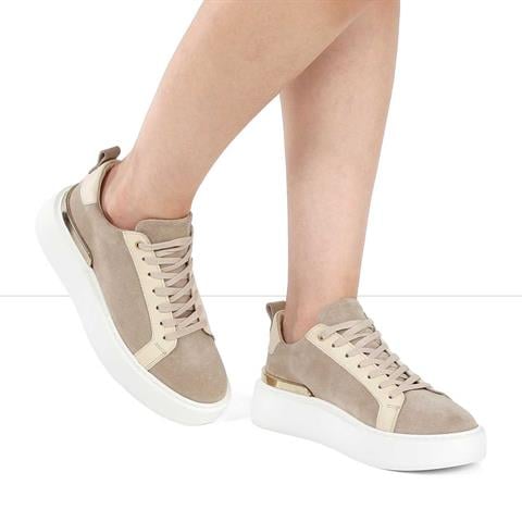 Kadın Bej Bağcıklı Kalın Tabanlı Süet Deri Sneaker