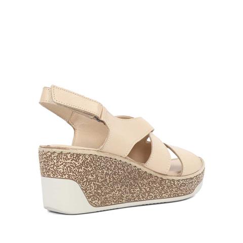 Kadın Bej Bantlı Dolgu Topuklu Deri Sandalet