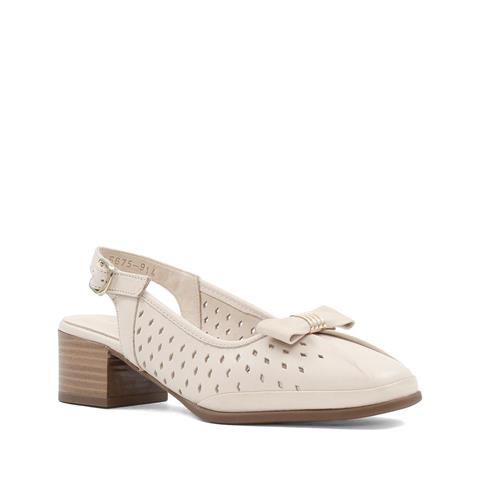 Kadın Bej Bilekten Bantlı Deri Klasik Ayakkabı