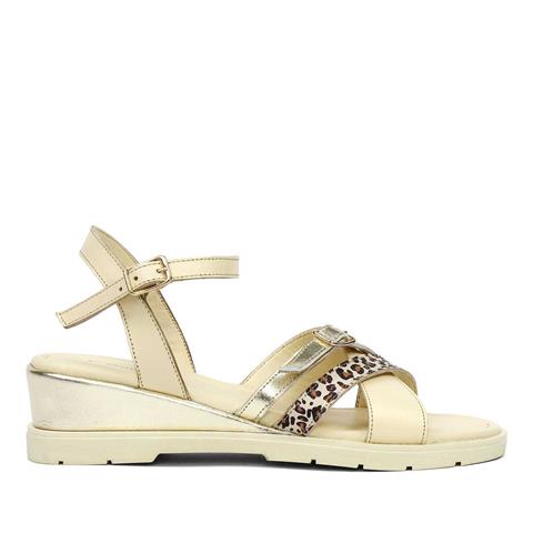 Kadın Bej Bilekten Tokalı Deri Sandalet