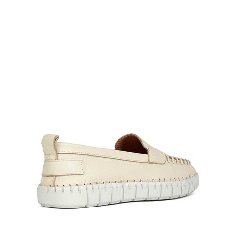 Kadın Bej Dikiş Detaylı Deri Ayakkabı