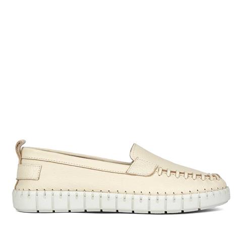 Kadın Bej Dikiş Detaylı Deri Ayakkabı