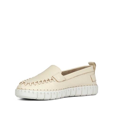 Kadın Bej Dikiş Detaylı Deri Ayakkabı