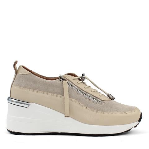 Kadın Bej Dolgu Topuklu Süet Deri Sneaker