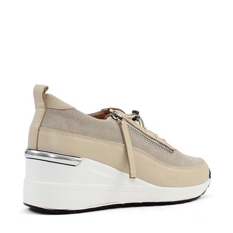 Kadın Bej Dolgu Topuklu Süet Deri Sneaker