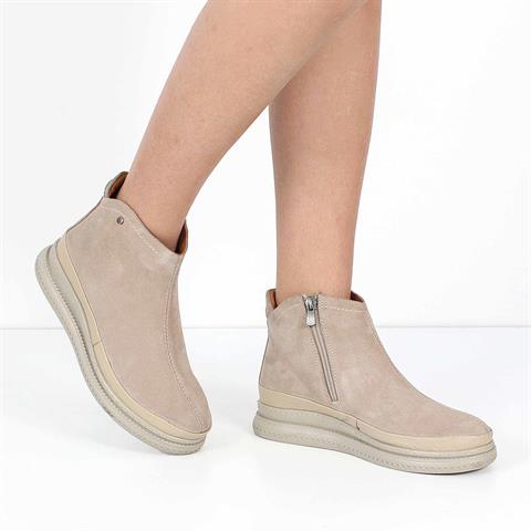 Kadın Bej Fermuarlı Dolgu Topuklu Süet Deri Bot