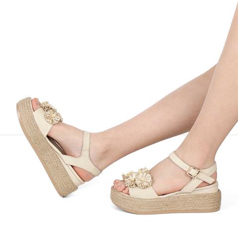 Kadın Bej Hasır Tabanlı Deri Sandalet