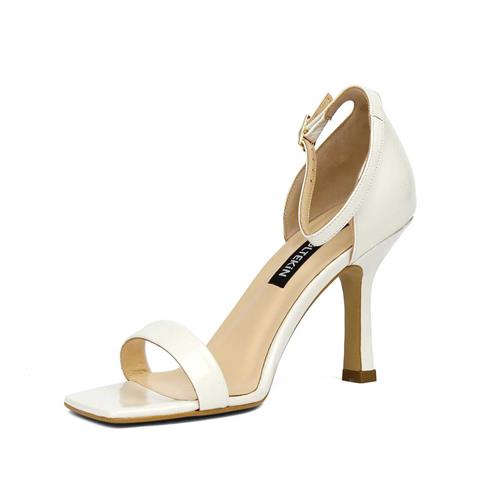 Kadın Bej İnce Topuklu Rugan Deri Klasik Ayakkabı