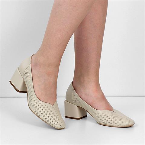 Kadın Bej Kalın Topuklu Deri Klasik Ayakkabı