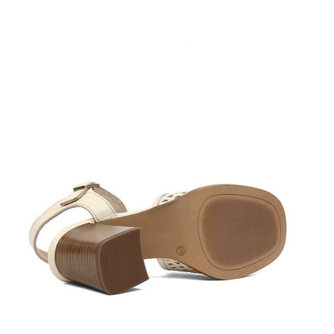 Kadın Bej Kalın Topuklu Deri Sandalet