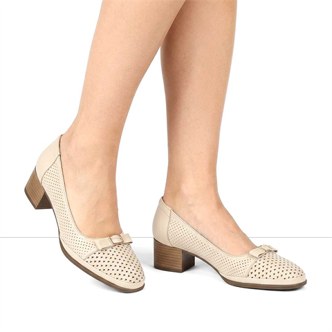 Kadın Bej Kısa Kalın Topuklu Deri Ayakkabı